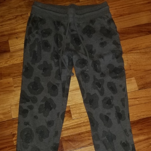 Camo Joggers - Picture 3 of 3